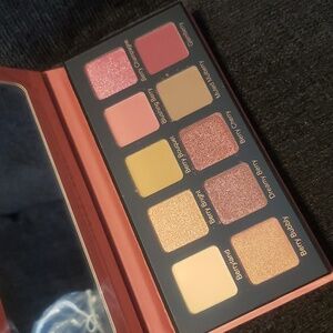 Violet Voss Berries N' Cream Dreams 10 Eyeshadow Palette